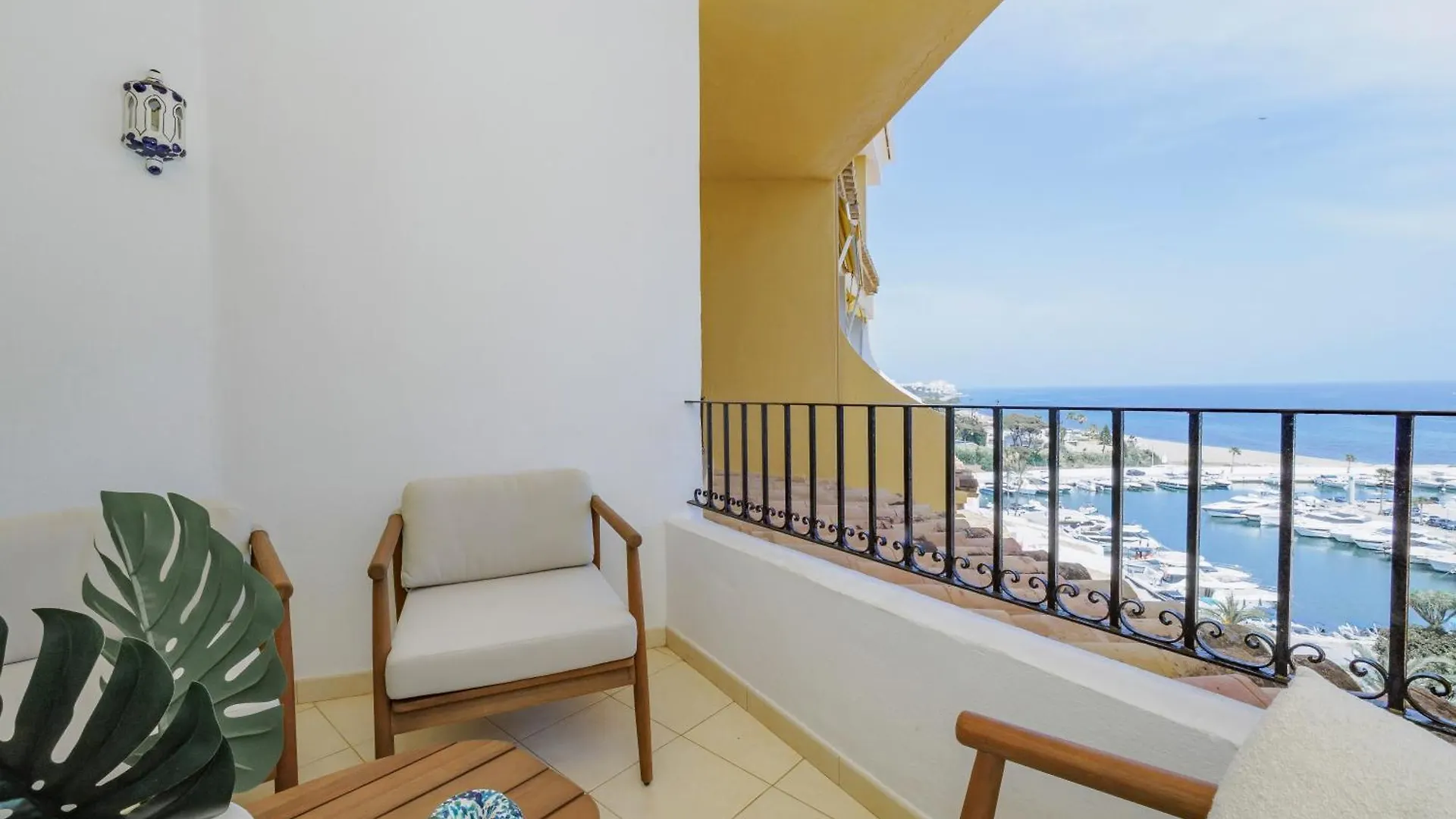 Increible Estudio En Puerto De Cabopino Marbella 0*,