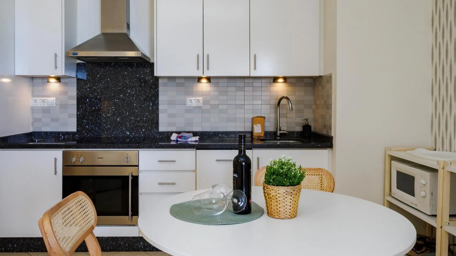 Increible Estudio En Puerto De Cabopino Marbella Apartmán